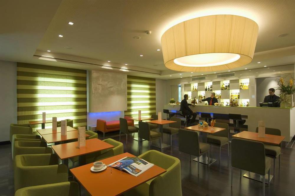 Hotel Cruise Lucino Ресторант снимка