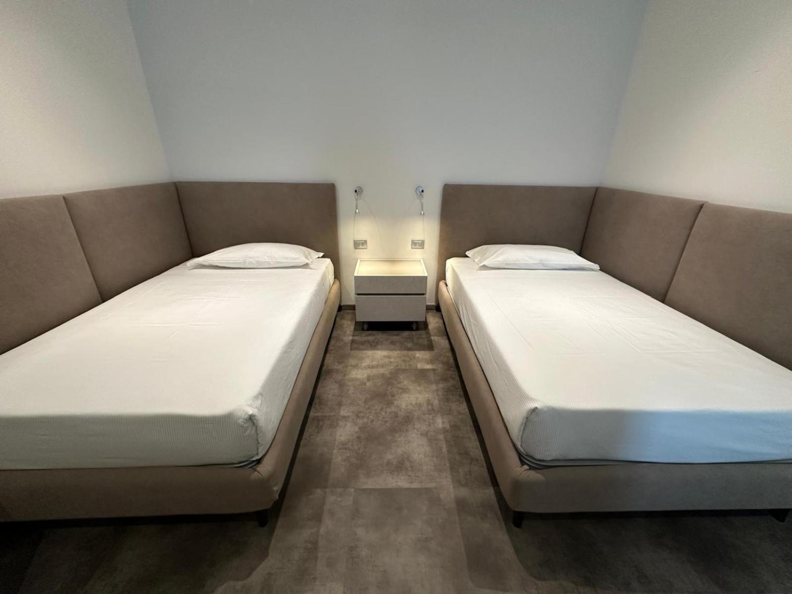 Hotel Cruise Lucino Екстериор снимка